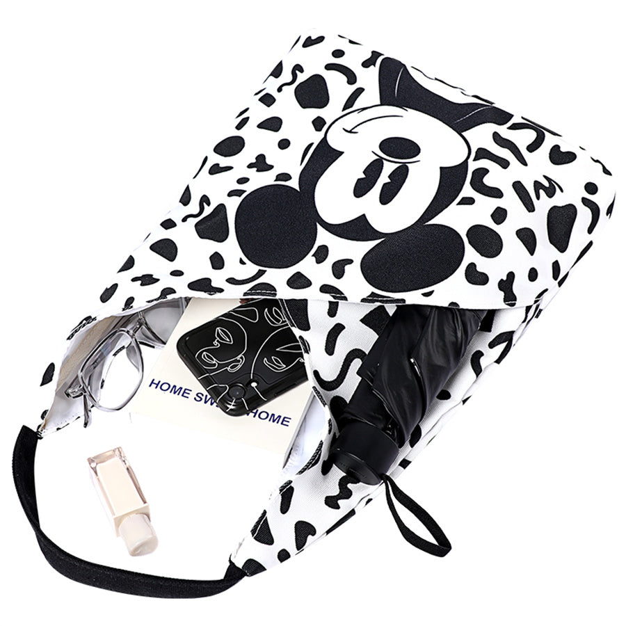 【D019】【Disney正規品】超軽量ミッキーバッグ